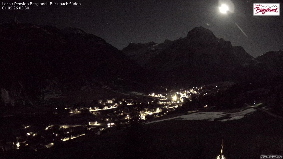 Archiv Foto Webcam Oberlech: Ausblick Pension Bergland