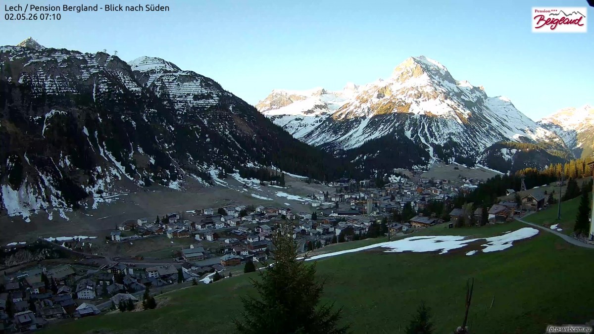 Archived image Webcam Lech am Arlberg - Guesthouse Bergland