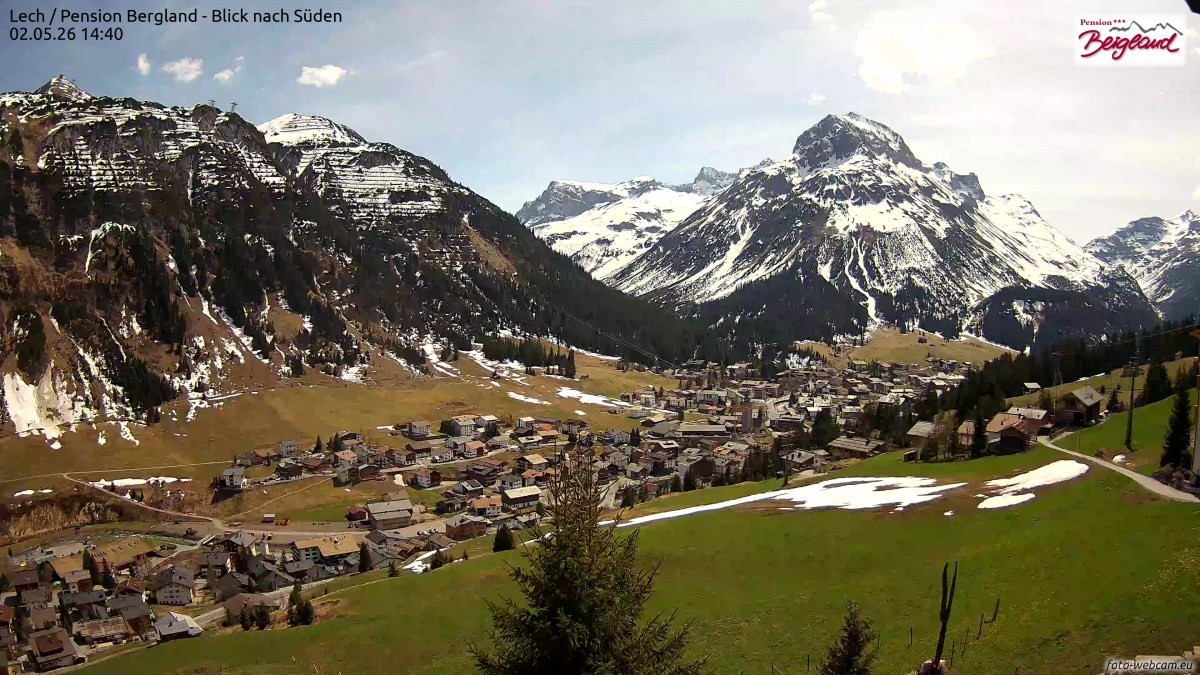 Archived image Webcam Lech am Arlberg - Guesthouse Bergland