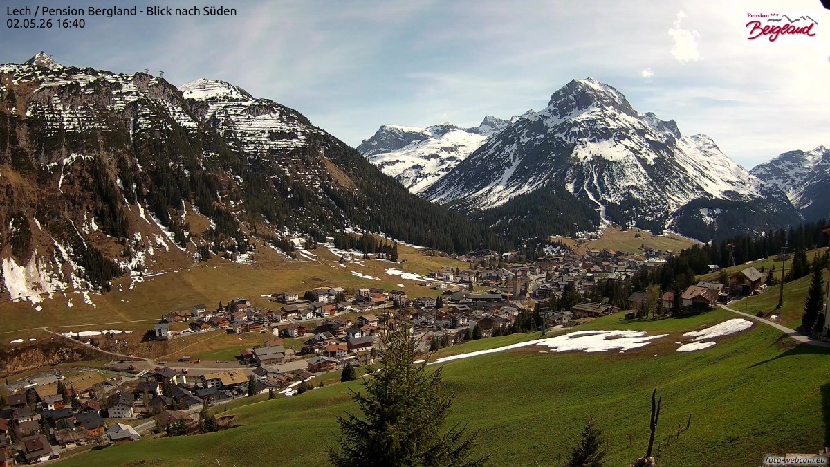 Archived image Webcam Lech am Arlberg - Guesthouse Bergland