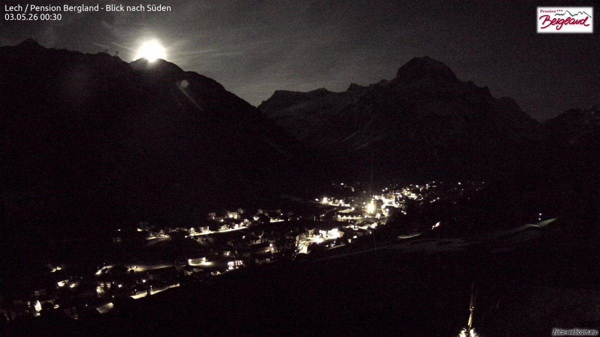 Archiv Foto Webcam Oberlech: Ausblick Pension Bergland