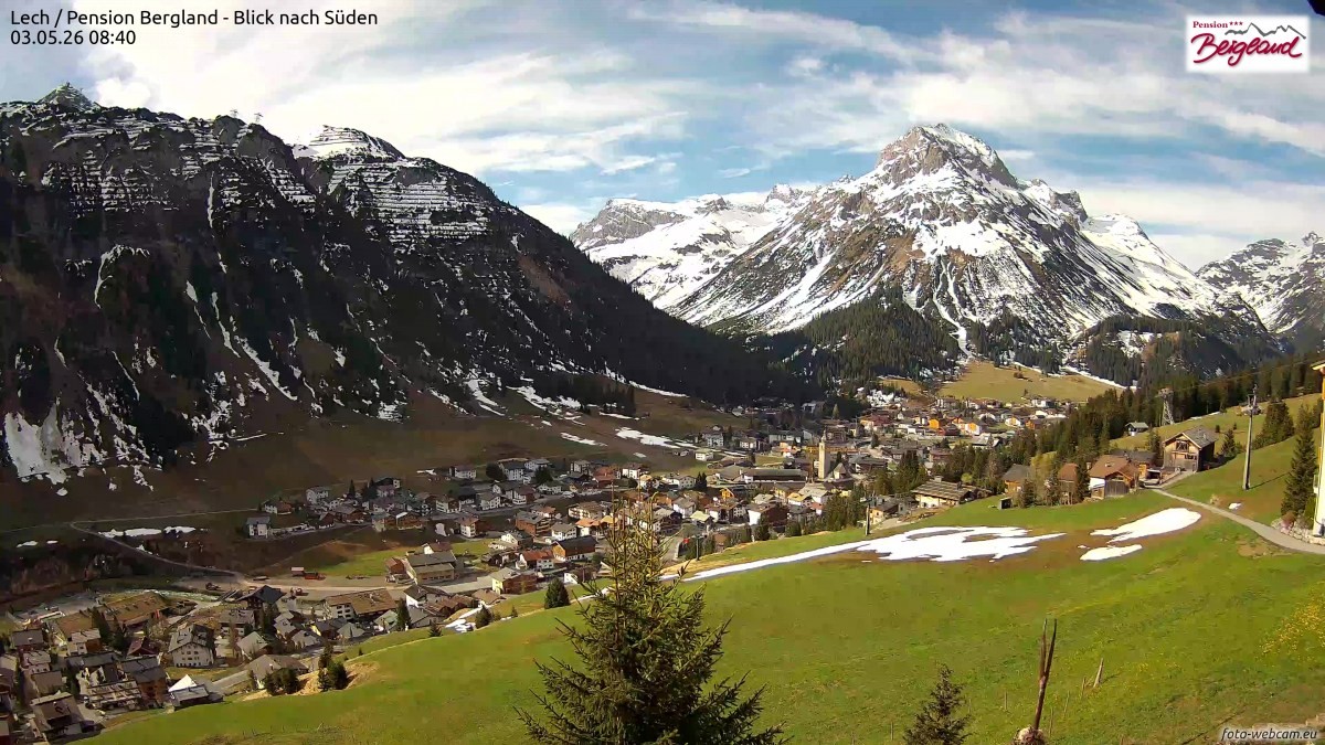 Archiv Foto Webcam Oberlech: Ausblick Pension Bergland