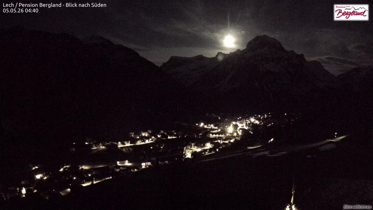 Archiv Foto Webcam Oberlech: Ausblick Pension Bergland