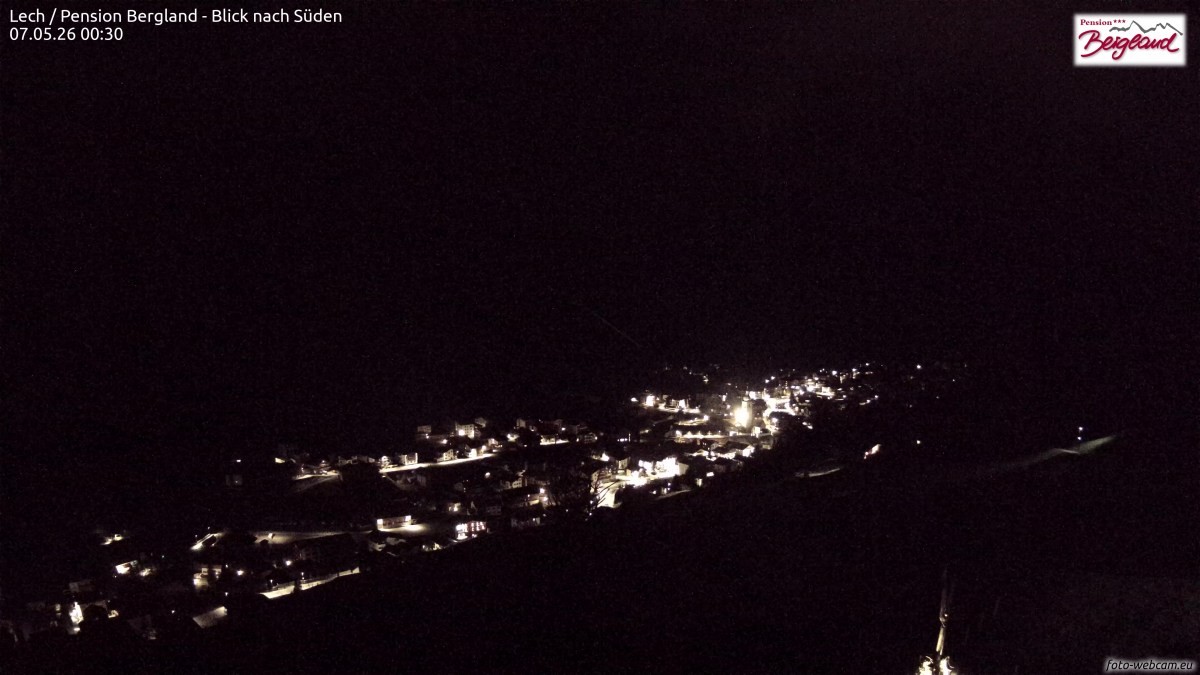 Archiv Foto Webcam Oberlech: Ausblick Pension Bergland