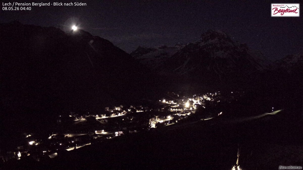 Archiv Foto Webcam Oberlech: Ausblick Pension Bergland
