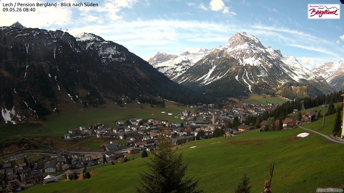 Archiv Foto Webcam Oberlech: Ausblick Pension Bergland