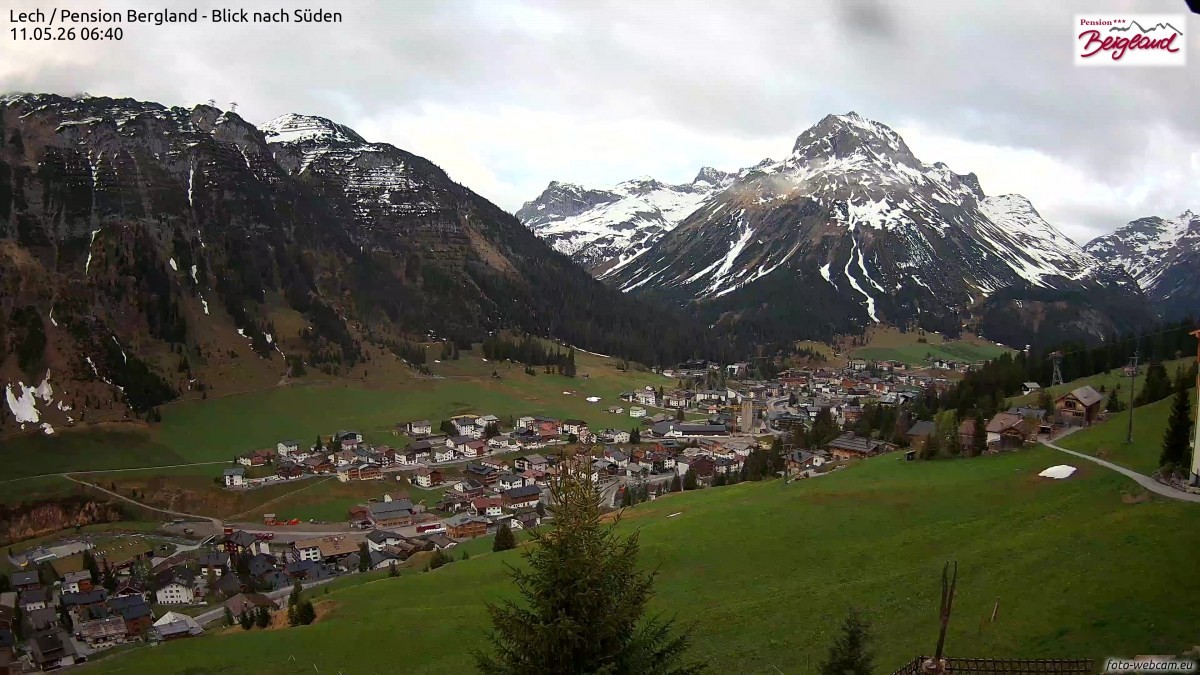 Archived image Webcam Lech am Arlberg - Guesthouse Bergland