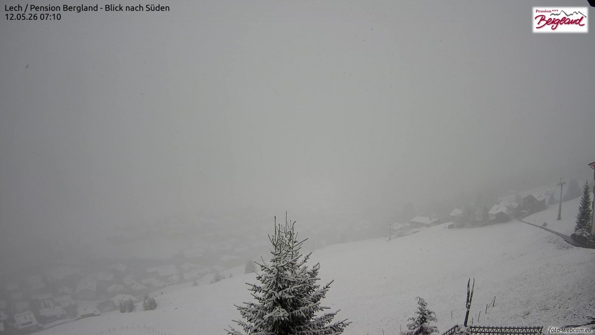 Archived image Webcam Lech am Arlberg - Guesthouse Bergland