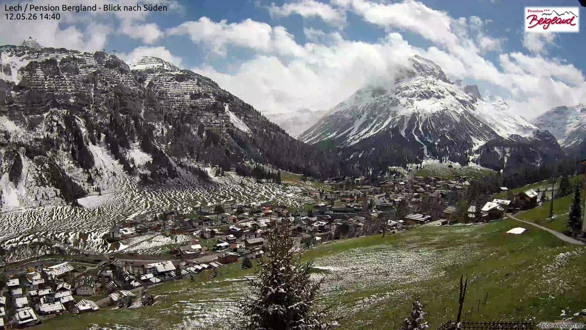 Archived image Webcam Lech am Arlberg - Guesthouse Bergland
