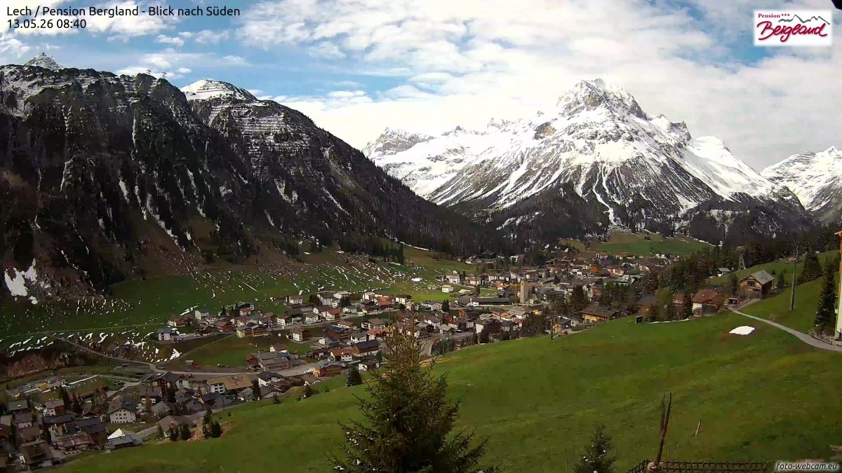 Archiv Foto Webcam Oberlech: Ausblick Pension Bergland