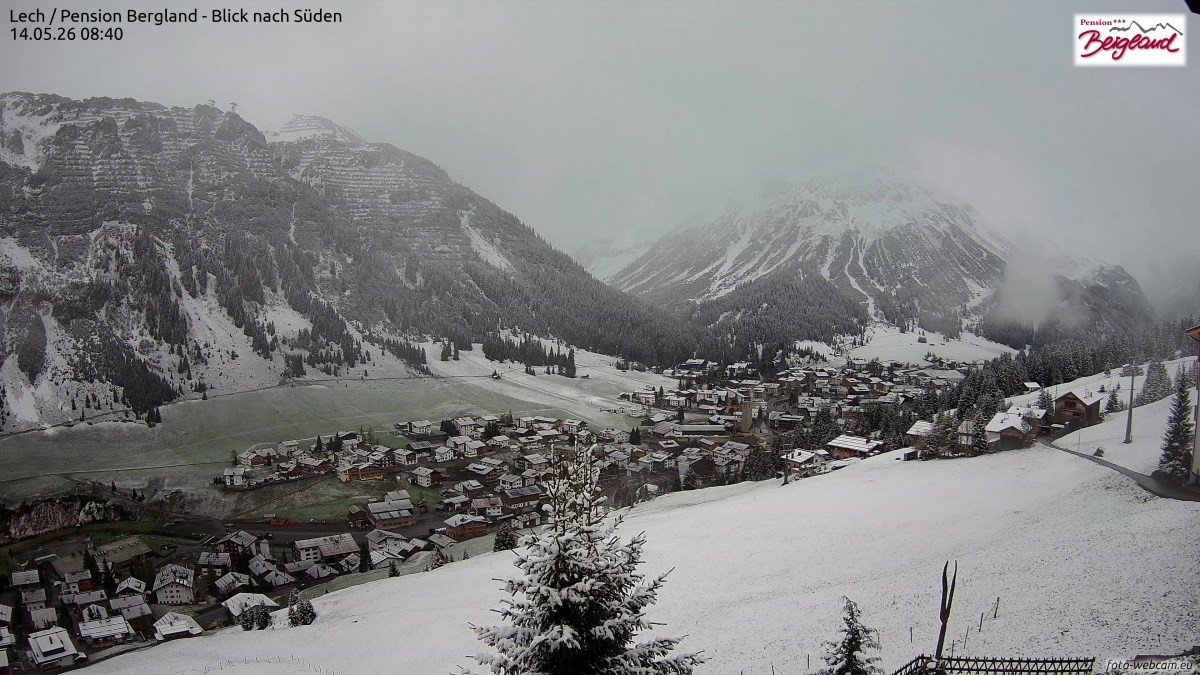 Archiv Foto Webcam Oberlech: Ausblick Pension Bergland