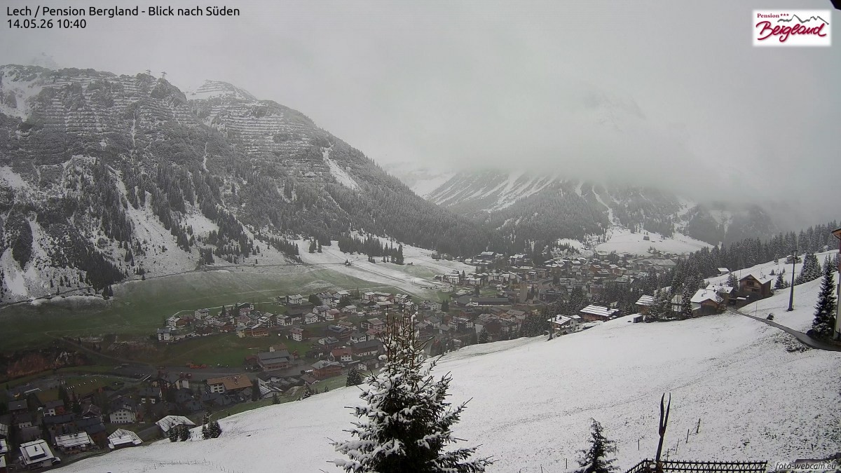 Archiv Foto Webcam Oberlech: Ausblick Pension Bergland