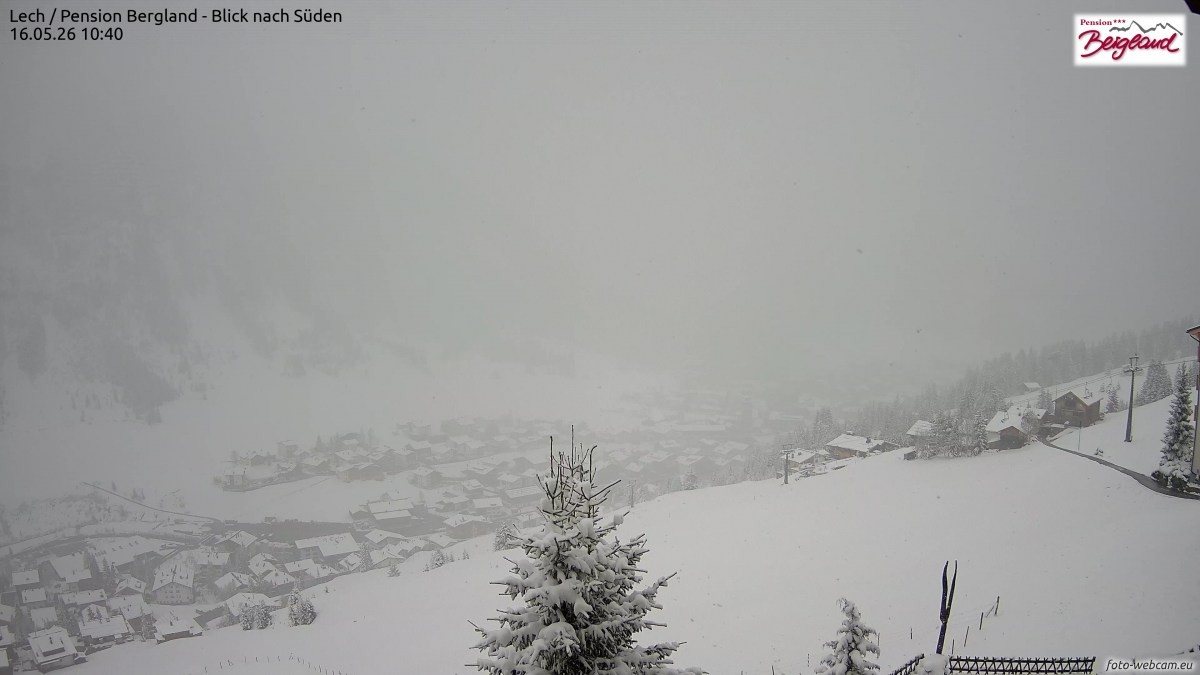 Archiv Foto Webcam Oberlech: Ausblick Pension Bergland