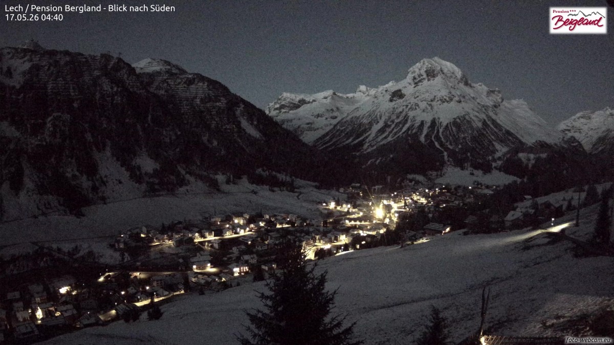 Archiv Foto Webcam Oberlech: Ausblick Pension Bergland