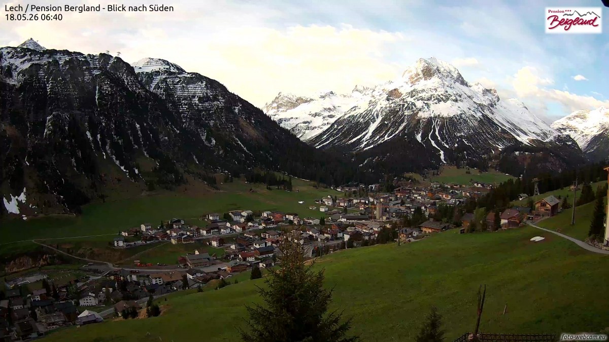 Archived image Webcam Lech am Arlberg - Guesthouse Bergland