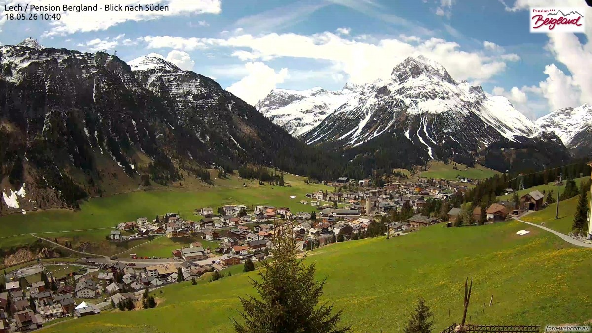 Archived image Webcam Lech am Arlberg - Guesthouse Bergland