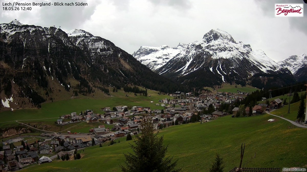 Archived image Webcam Lech am Arlberg - Guesthouse Bergland