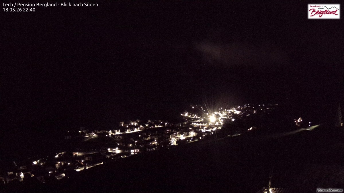 Archiv Foto Webcam Oberlech: Ausblick Pension Bergland
