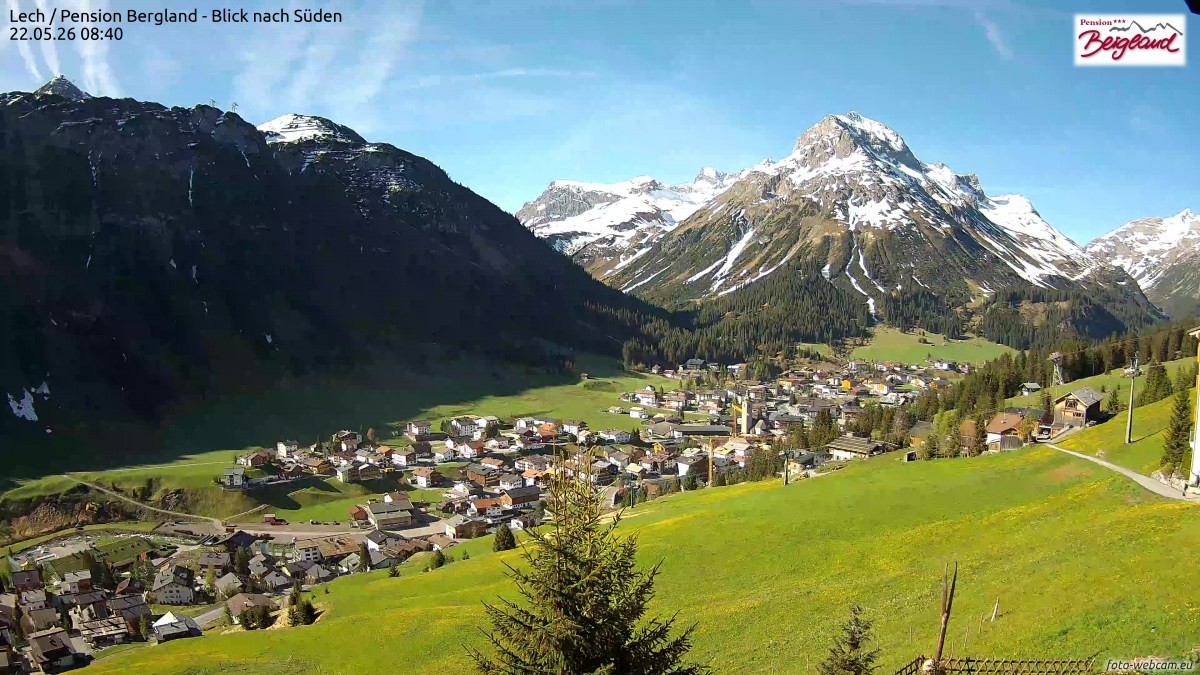 Archiv Foto Webcam Oberlech: Ausblick Pension Bergland