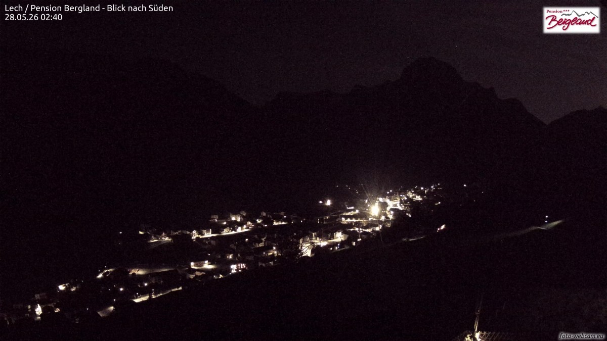 Archiv Foto Webcam Oberlech: Ausblick Pension Bergland
