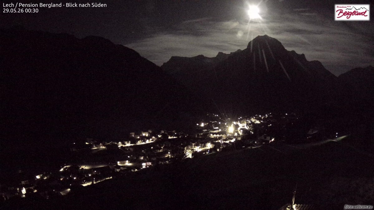 Archiv Foto Webcam Oberlech: Ausblick Pension Bergland