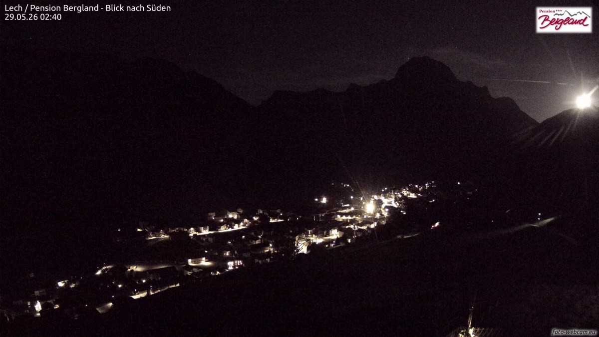 Archiv Foto Webcam Oberlech: Ausblick Pension Bergland