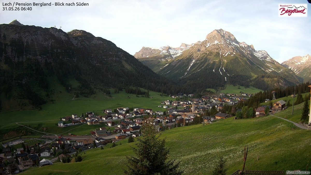 Archived image Webcam Lech am Arlberg - Guesthouse Bergland
