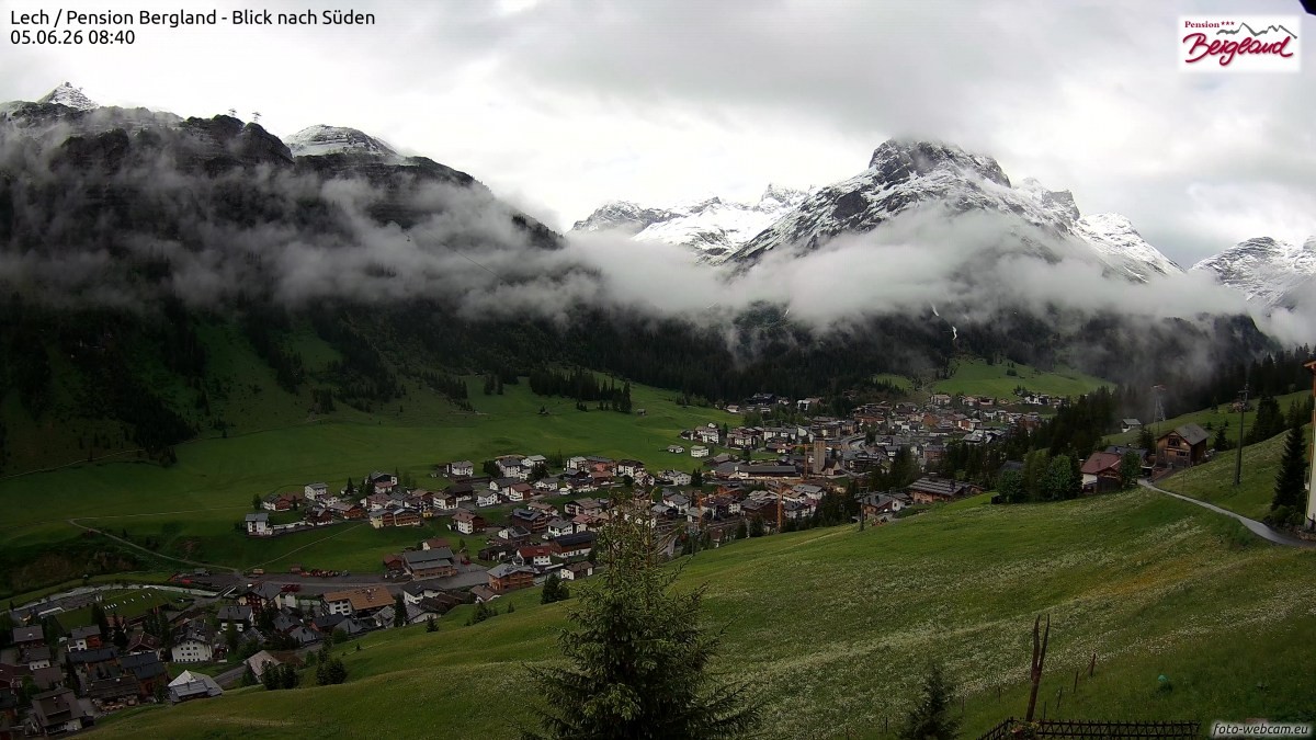 Archiv Foto Webcam Oberlech: Ausblick Pension Bergland