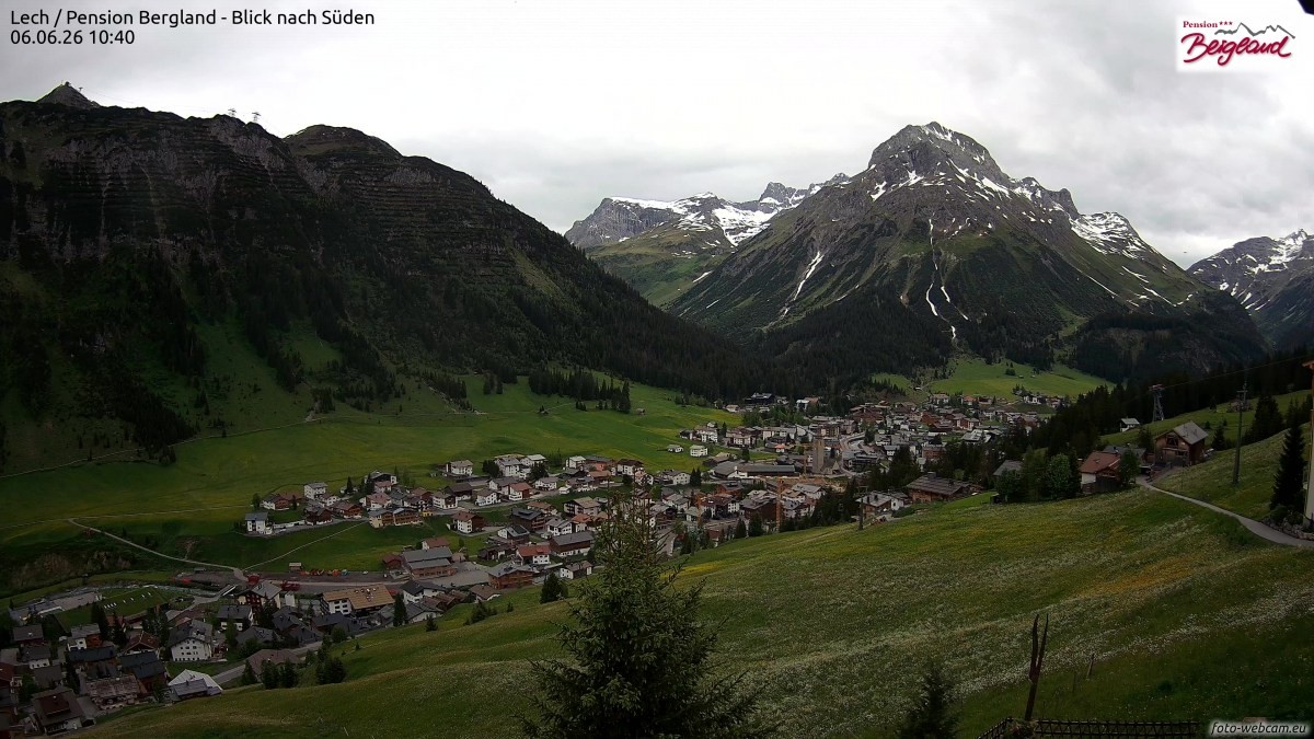 Archived image Webcam Lech am Arlberg - Guesthouse Bergland