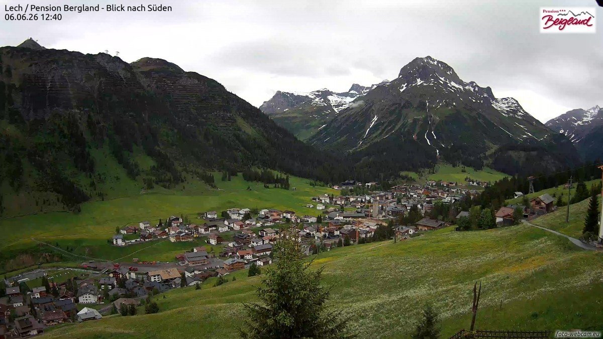 Archived image Webcam Lech am Arlberg - Guesthouse Bergland