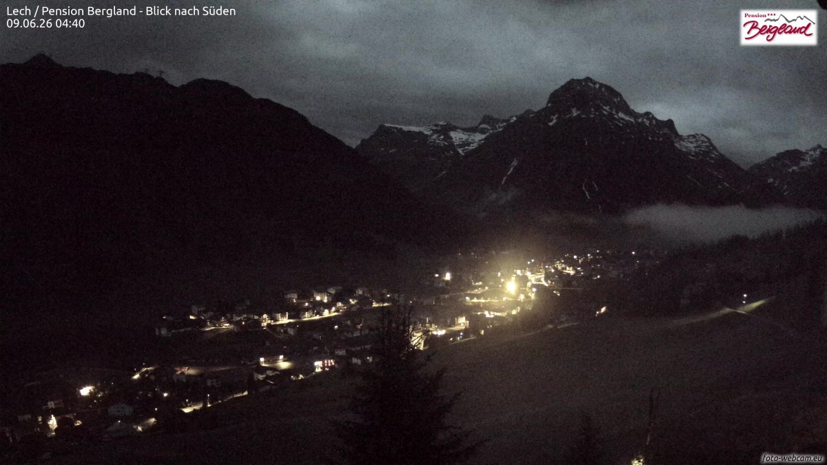 Archiv Foto Webcam Oberlech: Ausblick Pension Bergland