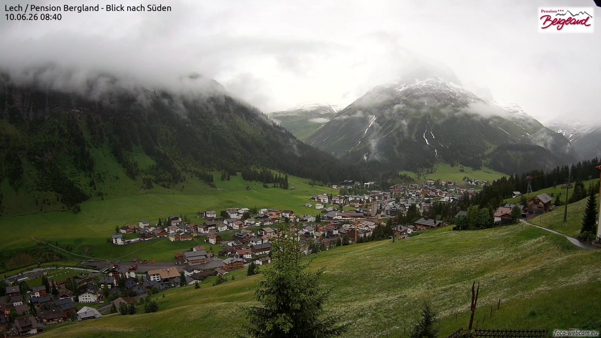 Archiv Foto Webcam Oberlech: Ausblick Pension Bergland