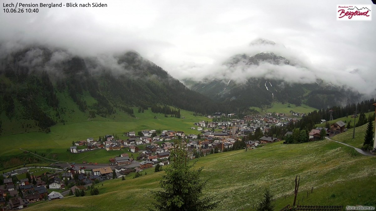 Archiv Foto Webcam Oberlech: Ausblick Pension Bergland