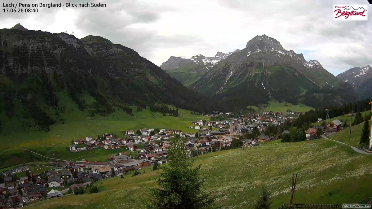 Archived image Webcam Lech am Arlberg - Guesthouse Bergland