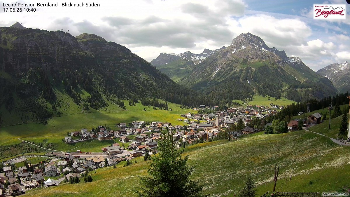 Archived image Webcam Lech am Arlberg - Guesthouse Bergland