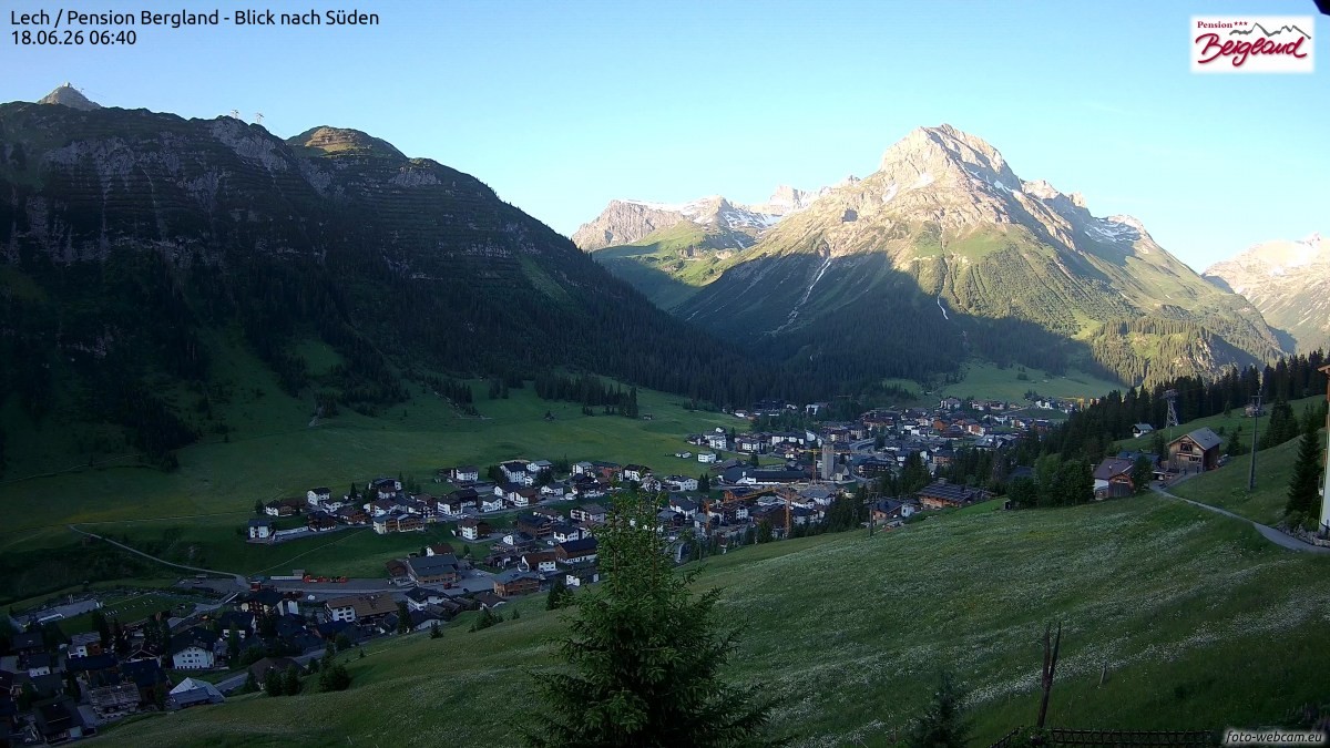Archived image Webcam Lech am Arlberg - Guesthouse Bergland