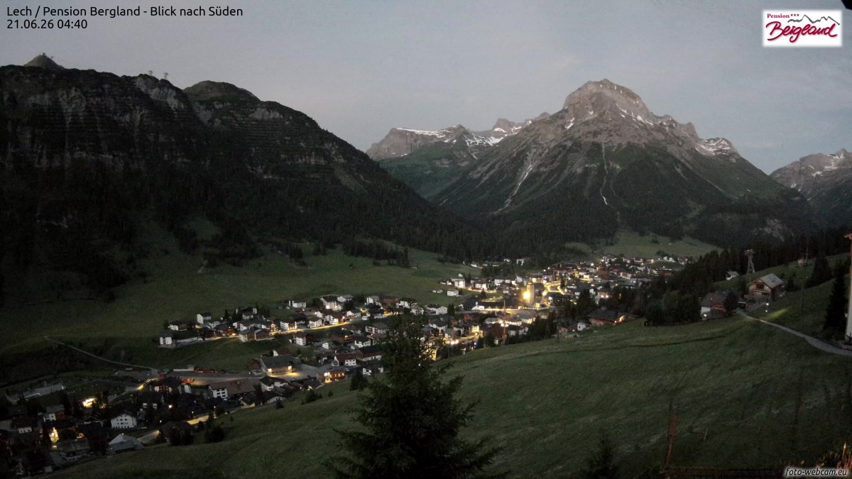 Archived image Webcam Lech am Arlberg - Guesthouse Bergland