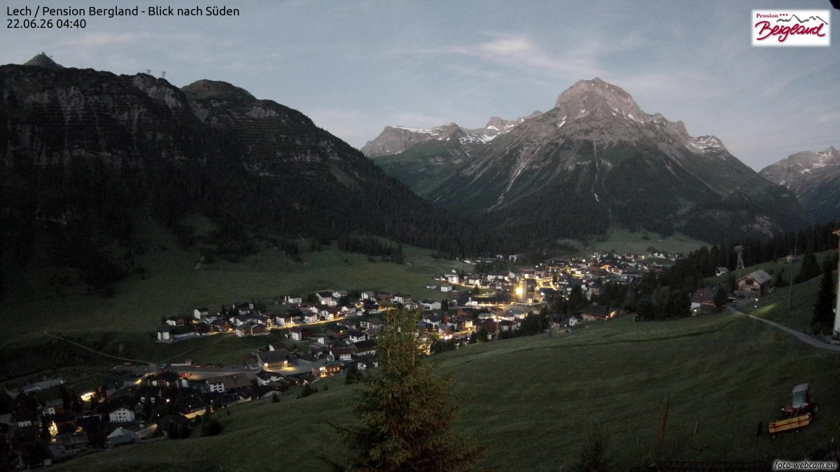 Archived image Webcam Lech am Arlberg - Guesthouse Bergland