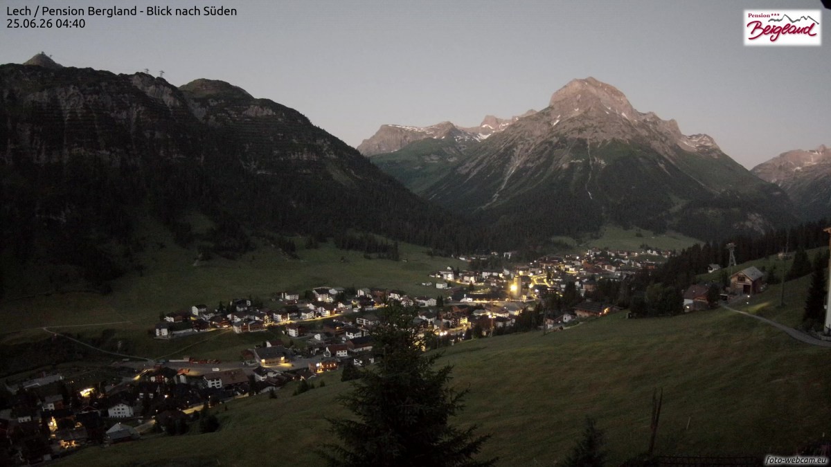 Archived image Webcam Lech am Arlberg - Guesthouse Bergland