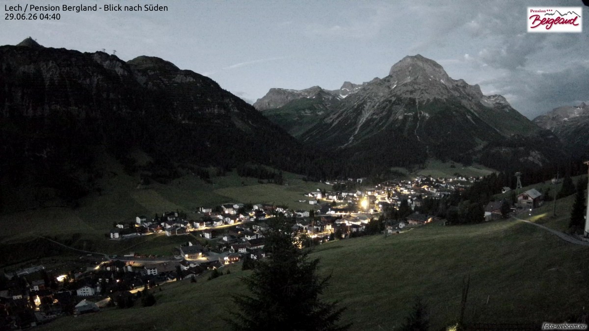 Archived image Webcam Lech am Arlberg - Guesthouse Bergland