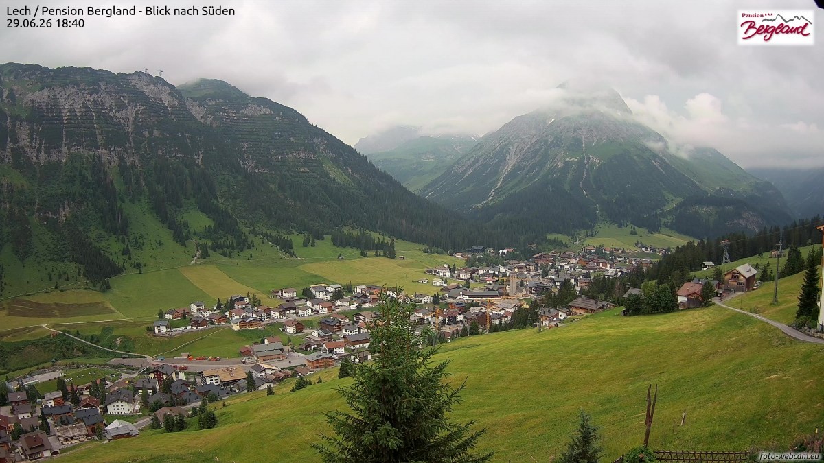 Archived image Webcam Lech am Arlberg - Guesthouse Bergland