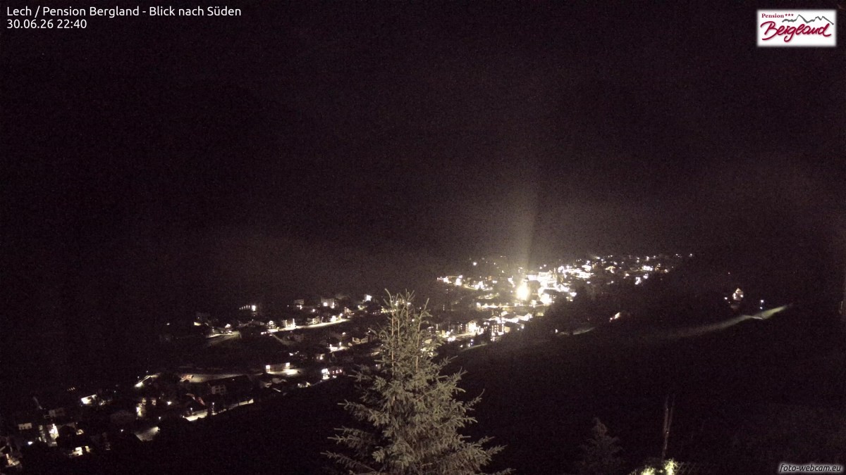 Archiv Foto Webcam Oberlech: Ausblick Pension Bergland
