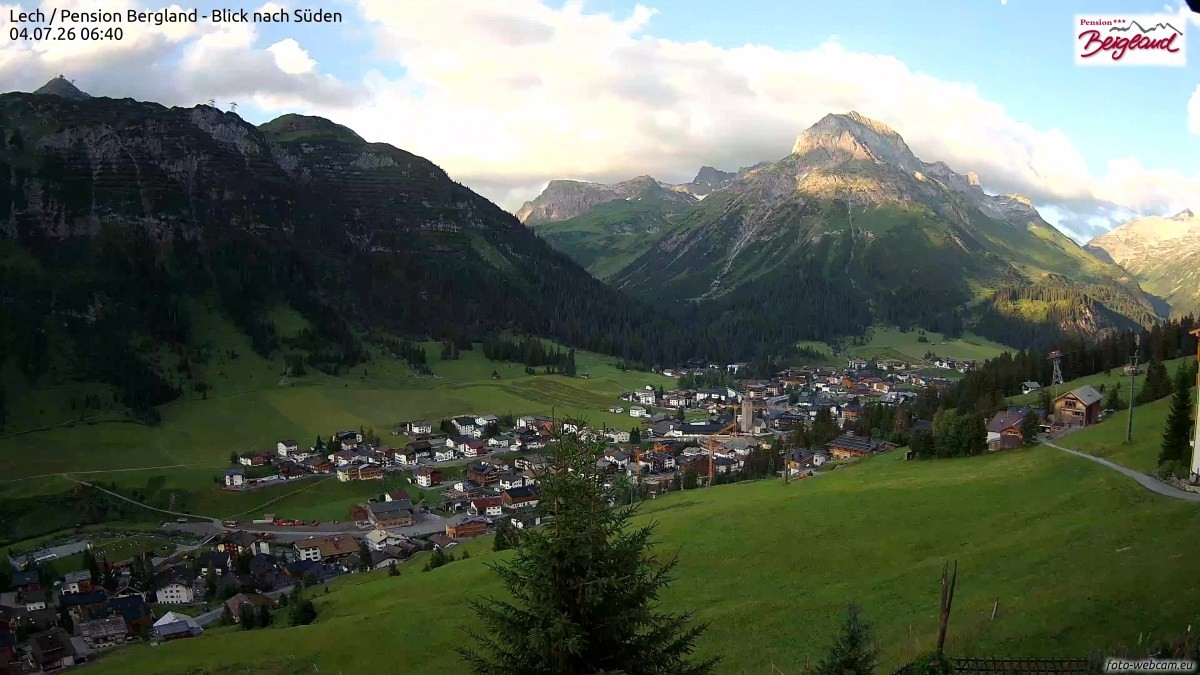 Archiv Foto Webcam Oberlech: Ausblick Pension Bergland
