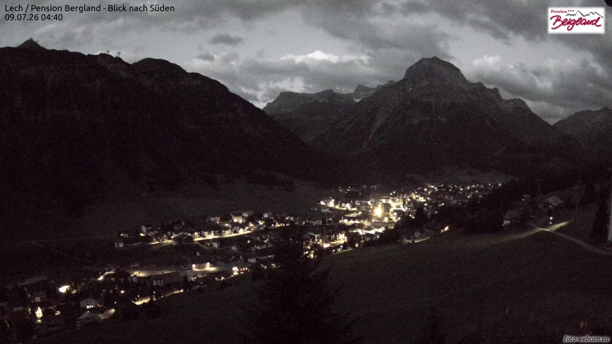 Archiv Foto Webcam Oberlech: Ausblick Pension Bergland