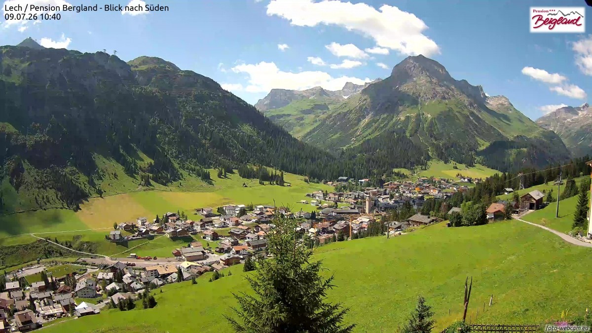 Archiv Foto Webcam Oberlech: Ausblick Pension Bergland