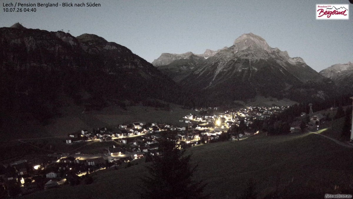 Archiv Foto Webcam Oberlech: Ausblick Pension Bergland