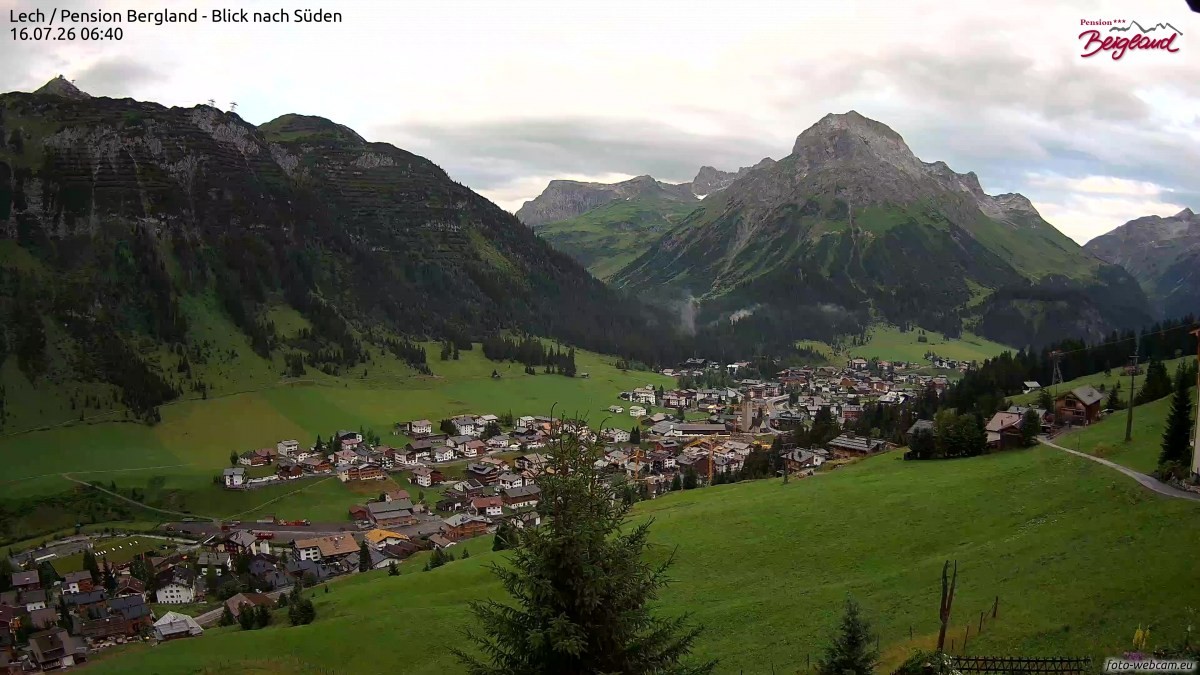 Archived image Webcam Lech am Arlberg - Guesthouse Bergland