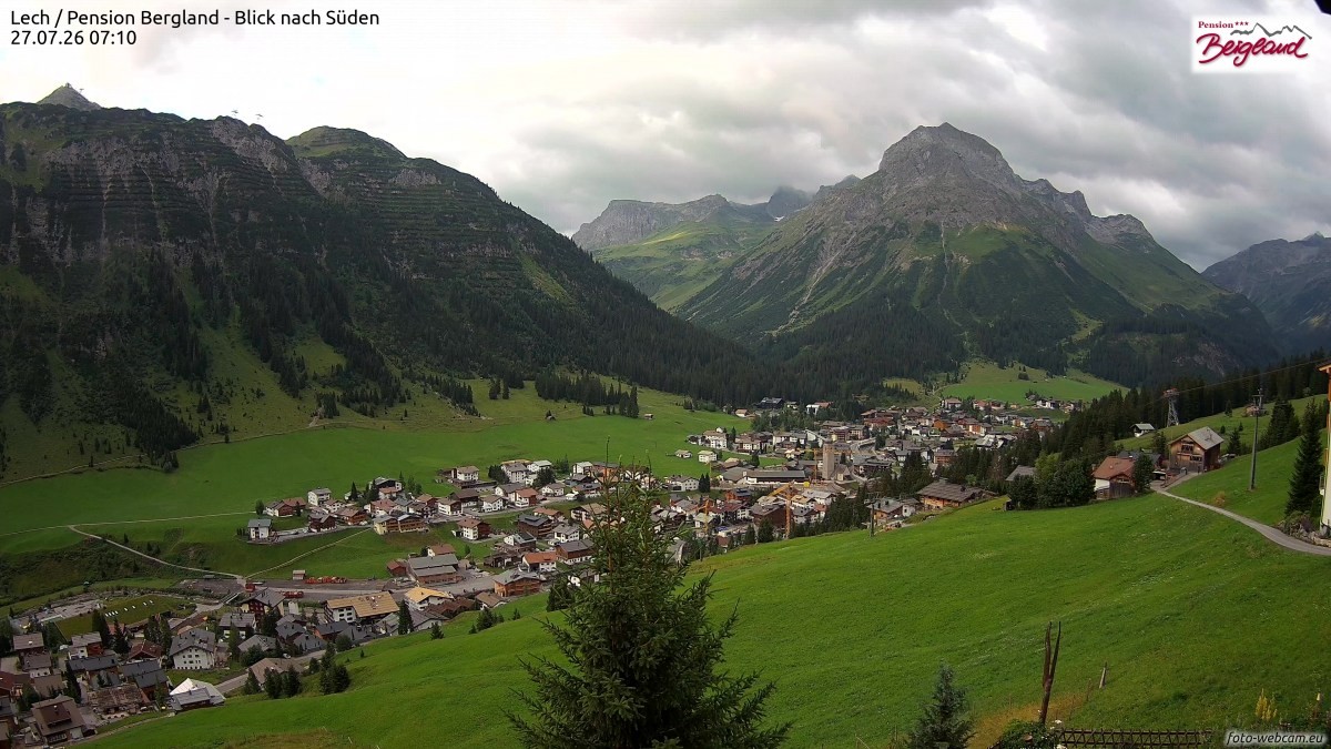 Archived image Webcam Lech am Arlberg - Guesthouse Bergland