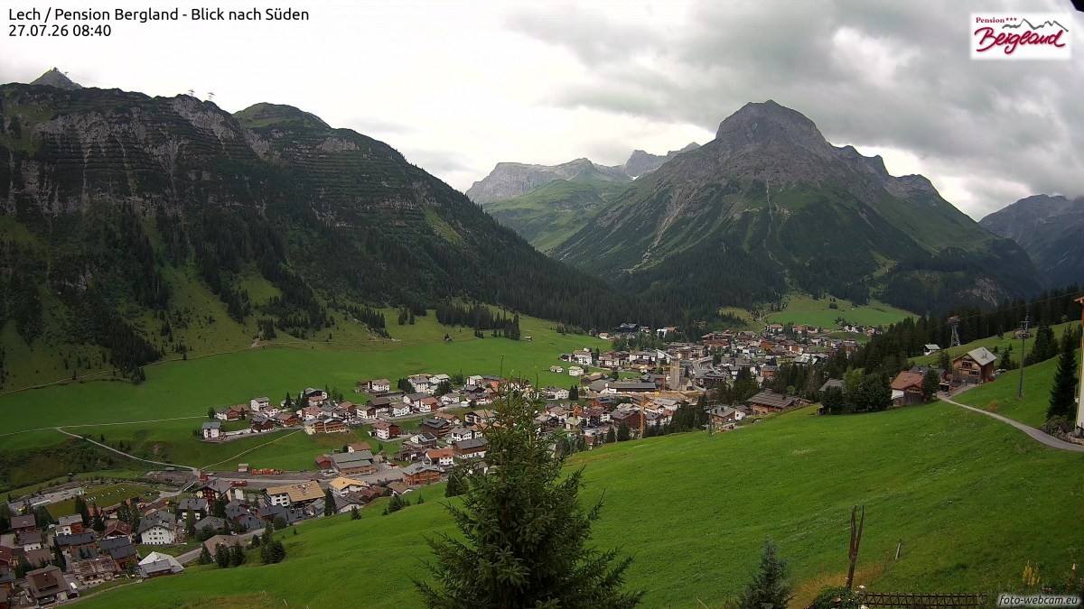 Archived image Webcam Lech am Arlberg - Guesthouse Bergland