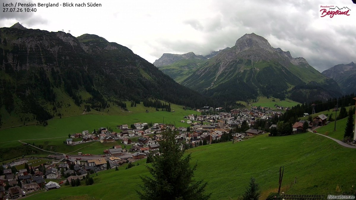Archived image Webcam Lech am Arlberg - Guesthouse Bergland